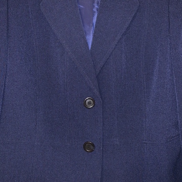 Kasper Women’s Jackets and Coats - Picture 3 of 12